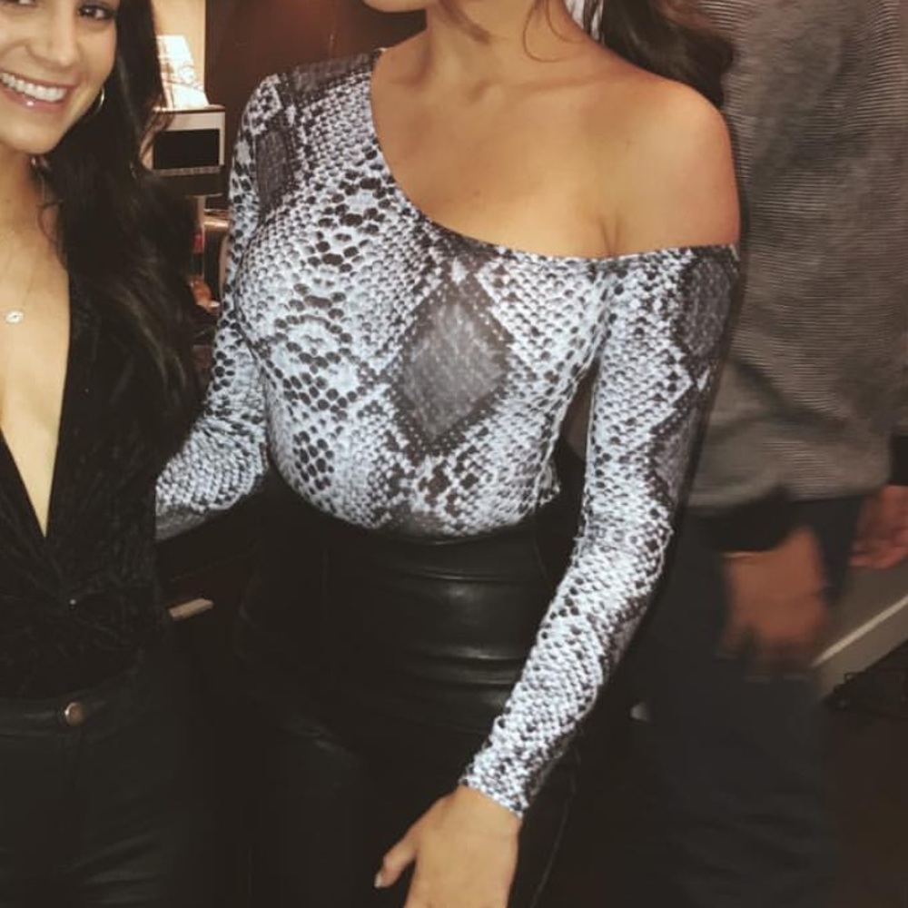 one shoulder bodysuit